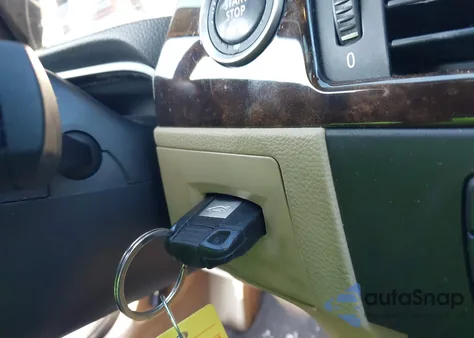 2009 BMW 328I z USA, uszkodzony, nr VIN WBAPH575X9NL78779